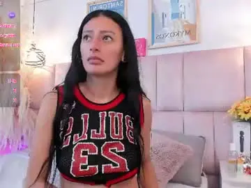 Tokio__glow_  live sex cam