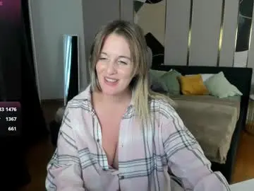 _i_d_a_  live sex cam