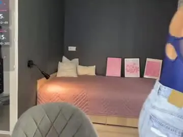 _i_d_a_  live sex cam