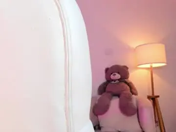 Bellamiaxx  live sex cam