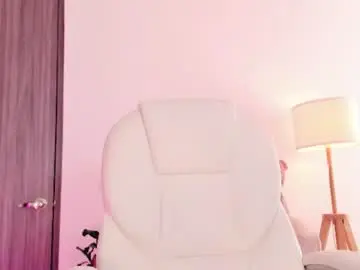 Bellamiaxx  live sex cam