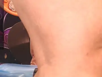 Daredevil_milf  live sex cam