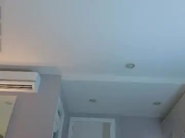 Emelia_fox  live sex cam