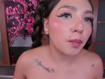 Foxy_kylian  live sex cam