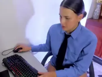 Kate_deville  live sex cam