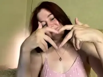 Marinpeach  live sex cam