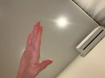 Marinpeach  live sex cam