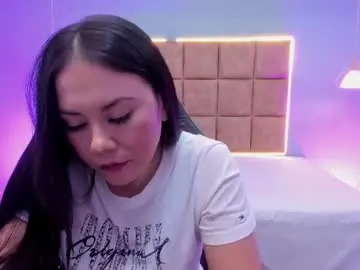 Natalia_saenzz_  live sex cam