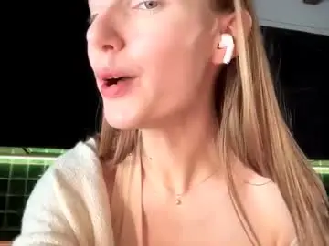 Solar_bella  live sex cam