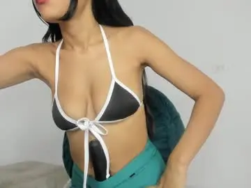 Sweet_litle  live sex cam