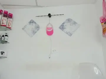 Sweet_litle  live sex cam