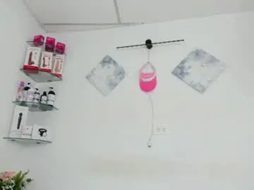 Sweet_litle  live sex cam