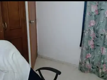 Victoria_milf06  live sex cam