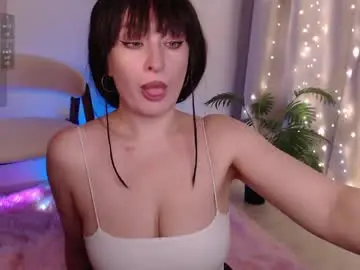 Zemeee  live sex cam