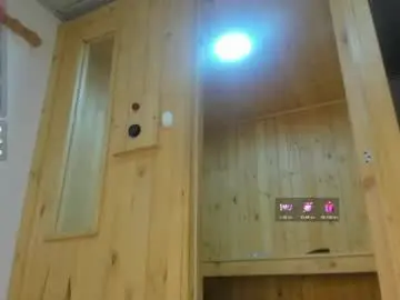 Barbielatinass  live sex cam