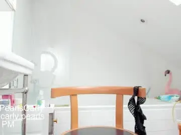 Carlypearls  live sex cam