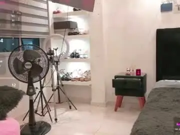 Hot_beauty__  live sex cam