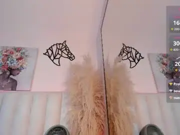 Kira_venom  live sex cam