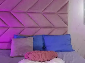 Lindsayjohans  live sex cam