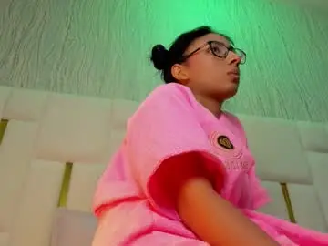 Mia_vy  live sex cam