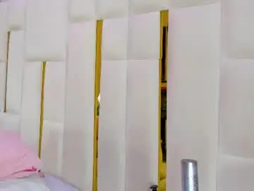 Mia_vy  live sex cam