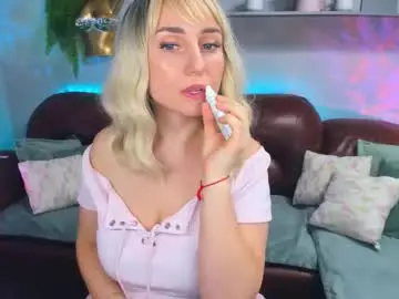 Milenadaisy  live sex cam