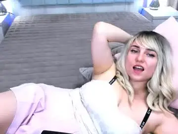 Milenadaisy  live sex cam