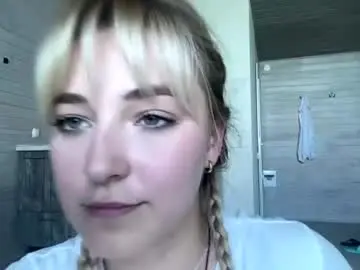 Minaempey  live sex cam