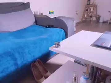 Mylegsonheels  live sex cam