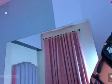 Niacrawfordd  live sex cam