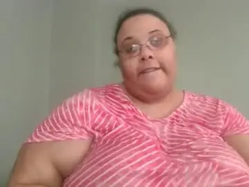 Sluttyjess31  live sex cam