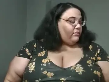 Sluttyjess31  live sex cam