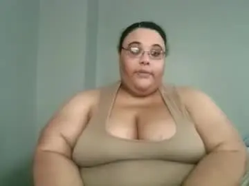 Sluttyjess31  live sex cam