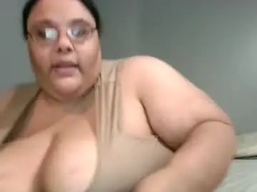 Sluttyjess31  live sex cam