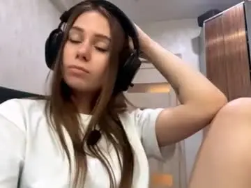 Dulceaggers  live sex cam