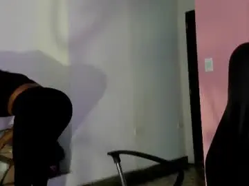 Malu_johnson  live sex cam