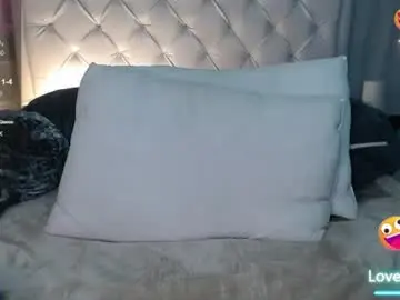 Mayers_violet04  live sex cam