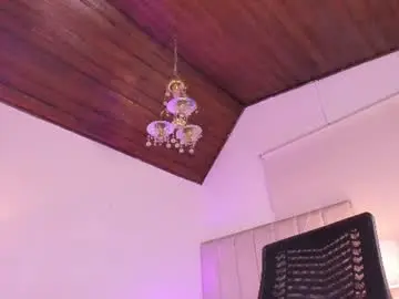 Miarosegold  live sex cam