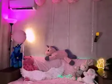 Petmypussyy  live sex cam
