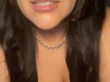 Bunnymami  live sex cam