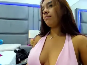 Gabymoreau  live sex cam