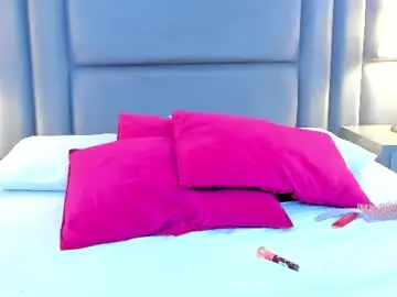Gabymoreau  live sex cam