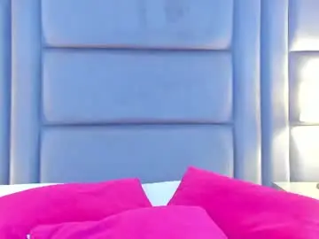 Gabymoreau  live sex cam