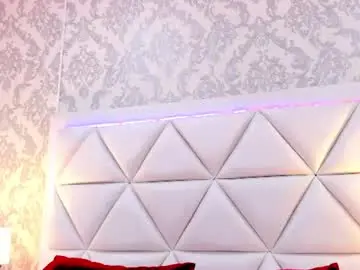 Hollyolson  live sex cam