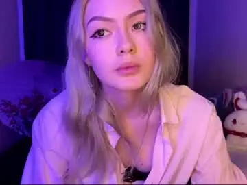Kyotomuse  live sex cam