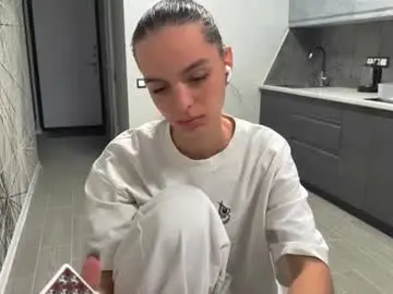 Ladyeemily  live sex cam
