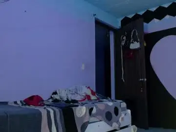 Lauri_greeneyes1  live sex cam