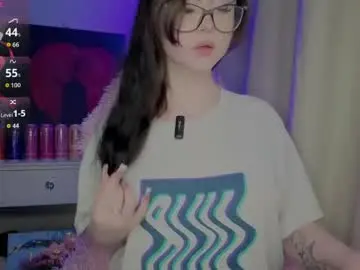 Lilhornyprincess  live sex cam