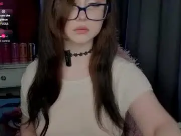 Lilhornyprincess  live sex cam