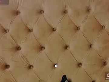 Mira_lynxx  live sex cam